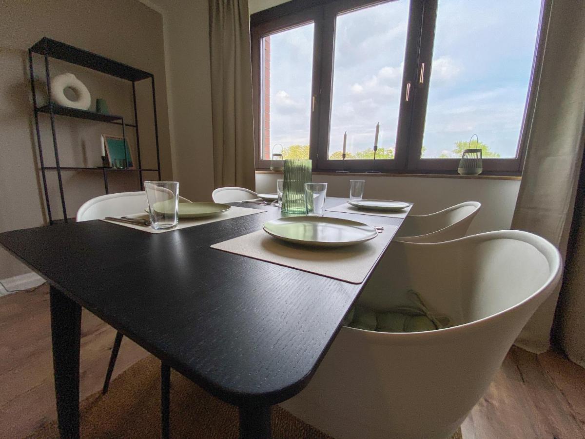 Schoene Wohnung Mit Rheinblick/Duesseldorf/Neuss/Messe Exterior foto
