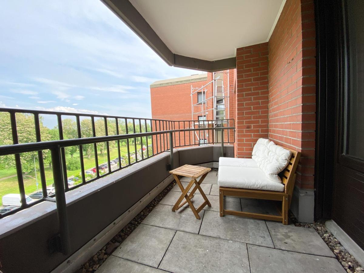 Schoene Wohnung Mit Rheinblick/Duesseldorf/Neuss/Messe Exterior foto