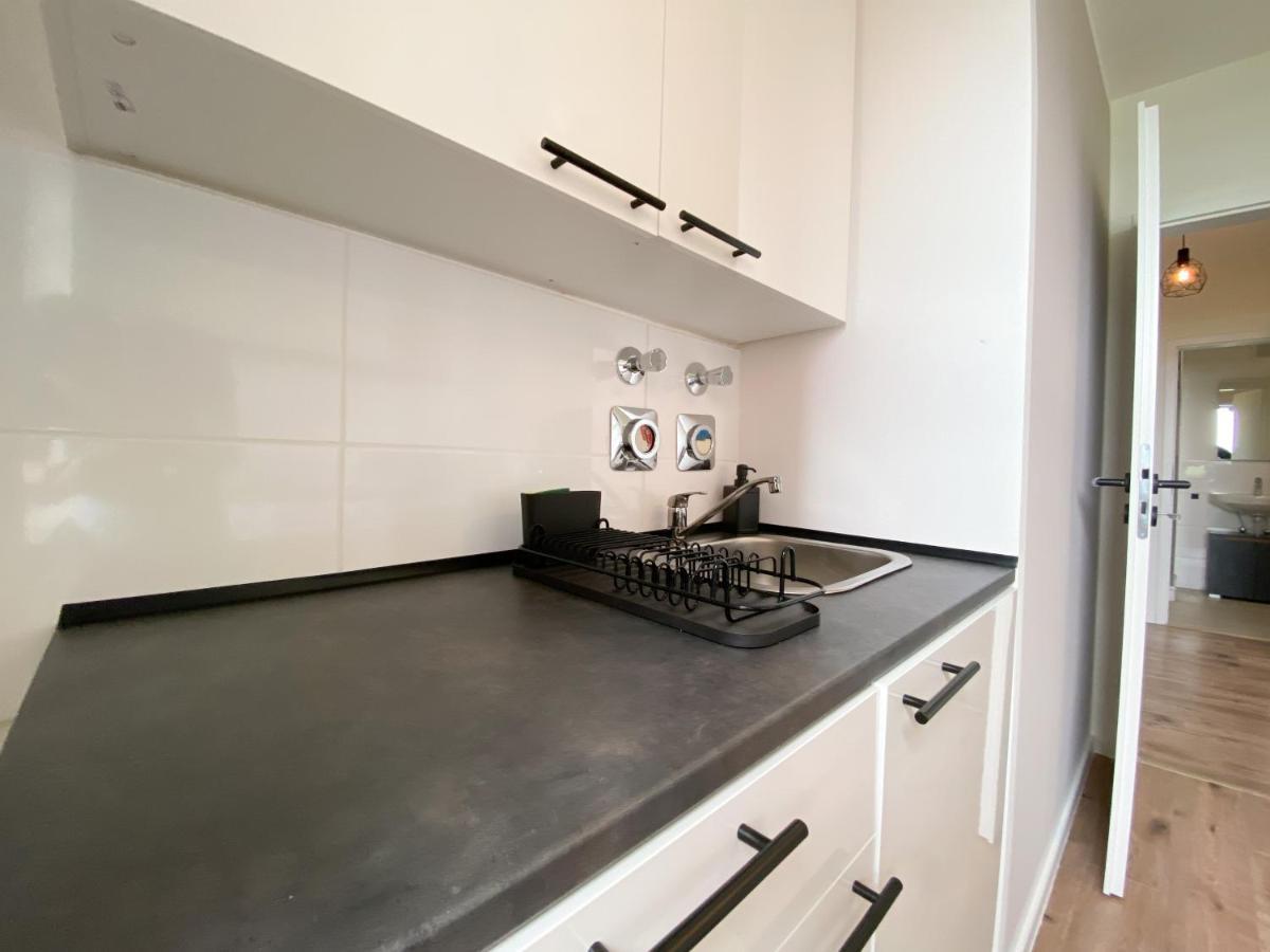 Schoene Wohnung Mit Rheinblick/Duesseldorf/Neuss/Messe Exterior foto